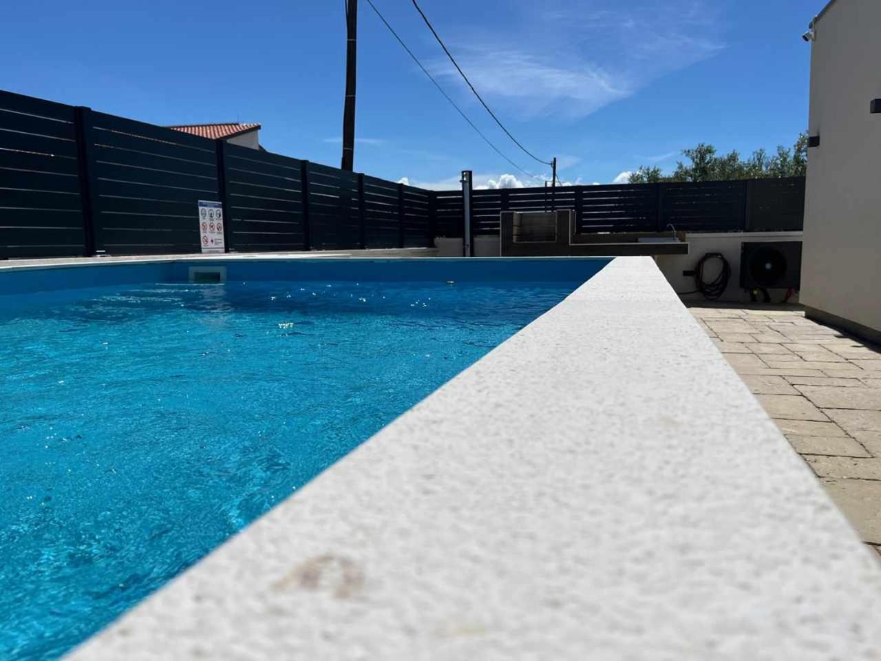 Poolhouse Flip Flop - Mit Privatem Pool Villa Vir Dış mekan fotoğraf