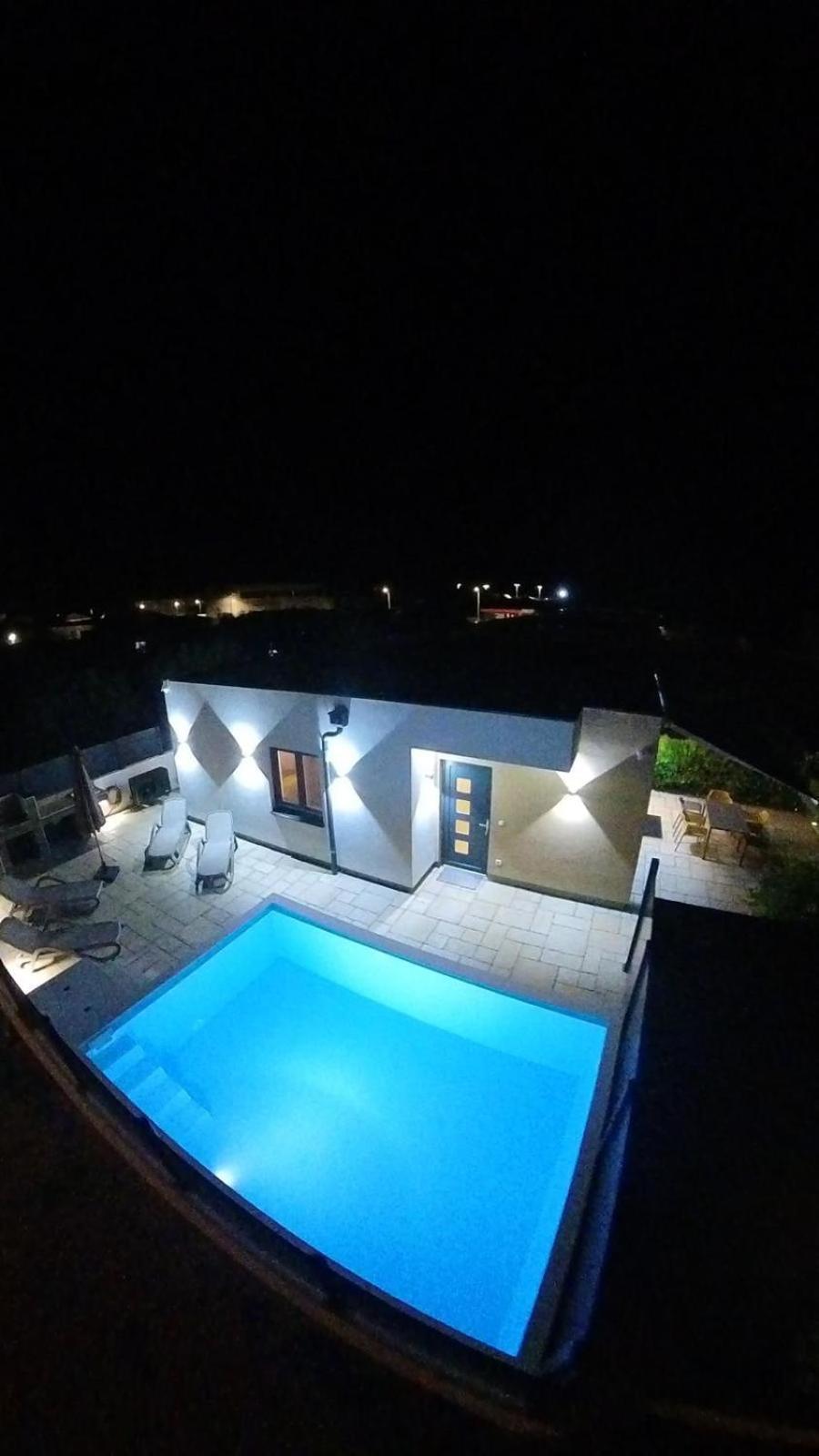 Poolhouse Flip Flop - Mit Privatem Pool Villa Vir Dış mekan fotoğraf